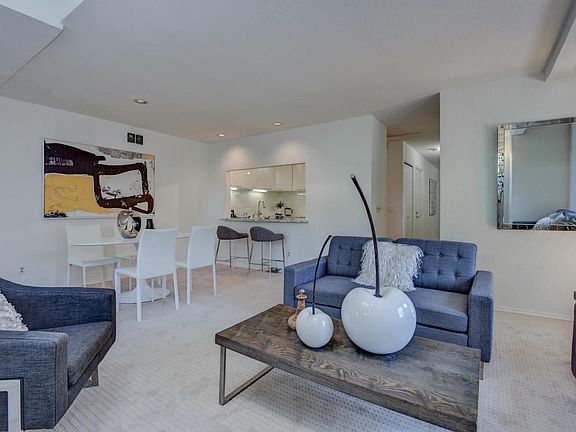 5th image of 421 Sierra Vista Ave APT 10