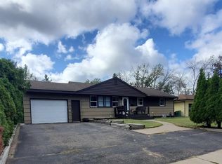5809 Pearson Dr, Brooklyn Center, MN 55429