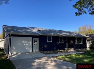 520 3rd Ave NE, Sleepy Eye, MN 56085
