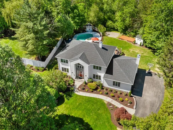 2377 Rela Lane, Yorktown Heights, NY 10598