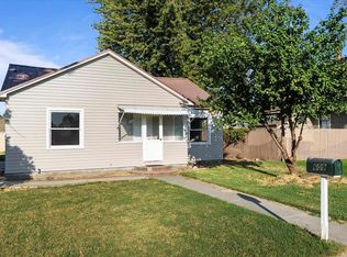 609 S 8th St, Sunnyside, WA
