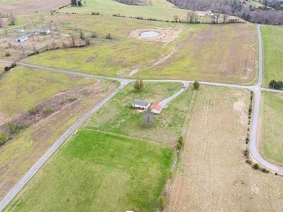 4th image of 25 Buck Watson Rd