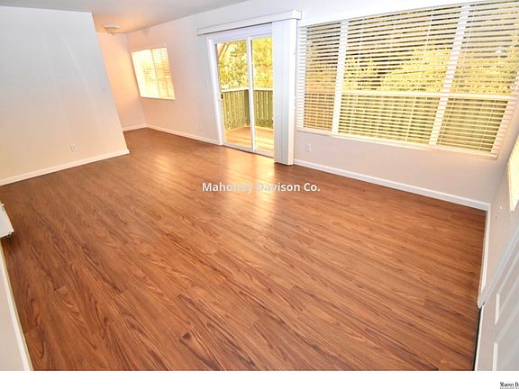 4th image of 524 6th St APT C