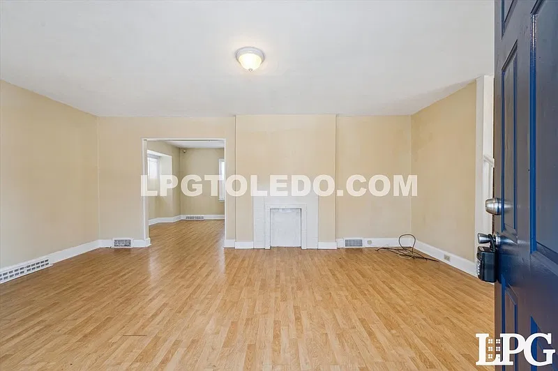 4 bed, 2.0 bath, 1362 sqft, $1,325 — Photo 3