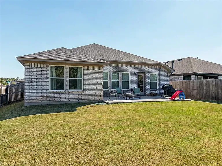 11309 NW 133rd St — Photo 26