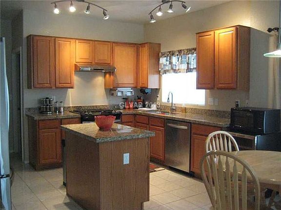5th image of 4734 Rockpine Dr