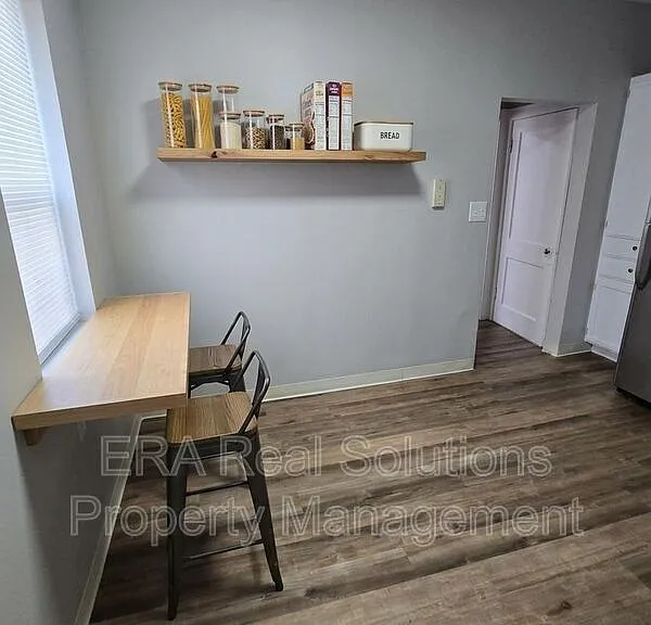 1527 Republic Ave — Photo 10