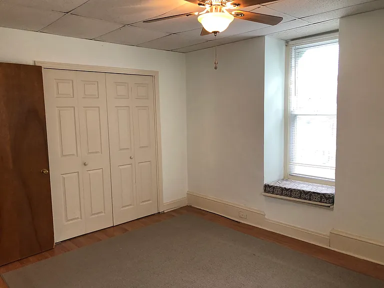 6016 Walnut St #2 — Photo 2