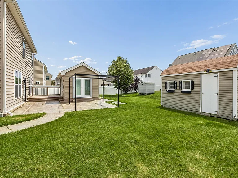 42 Kilverstone Way — Photo 41