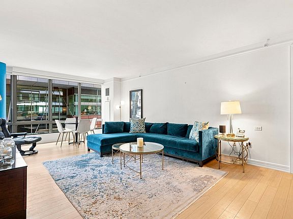 4th image of 3 Avery St Unit 305
