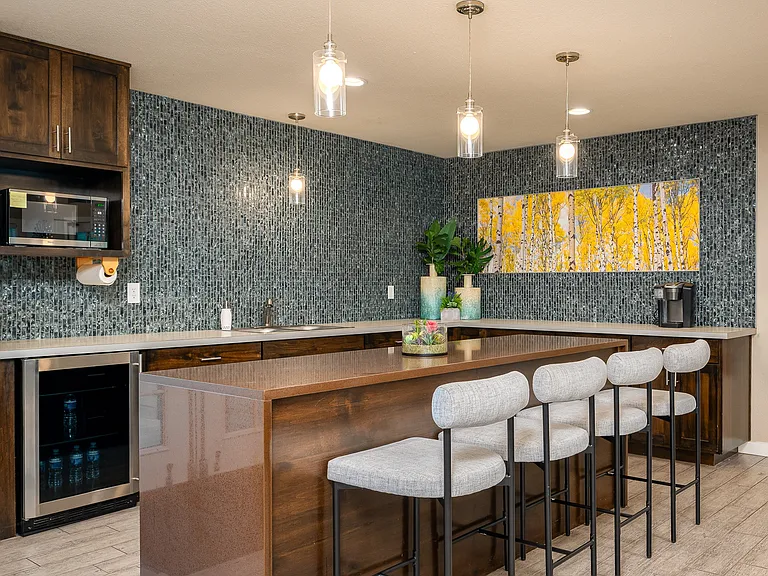 Haven Lake Oswego | Clubhouse