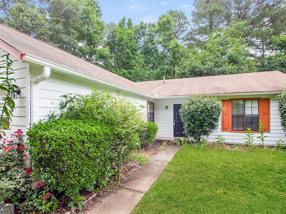 1st image of 2594 Laurel View Dr