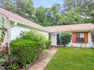 2594 Laurel View Dr, Snellville, GA 30039
