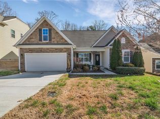 141 Planters Dr, Statesville, NC 28677