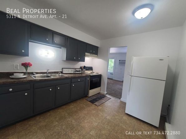 5311 N Detroit Ave #21