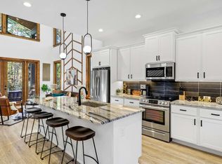 108 Hunter Ln, Blue Ridge, GA 30513