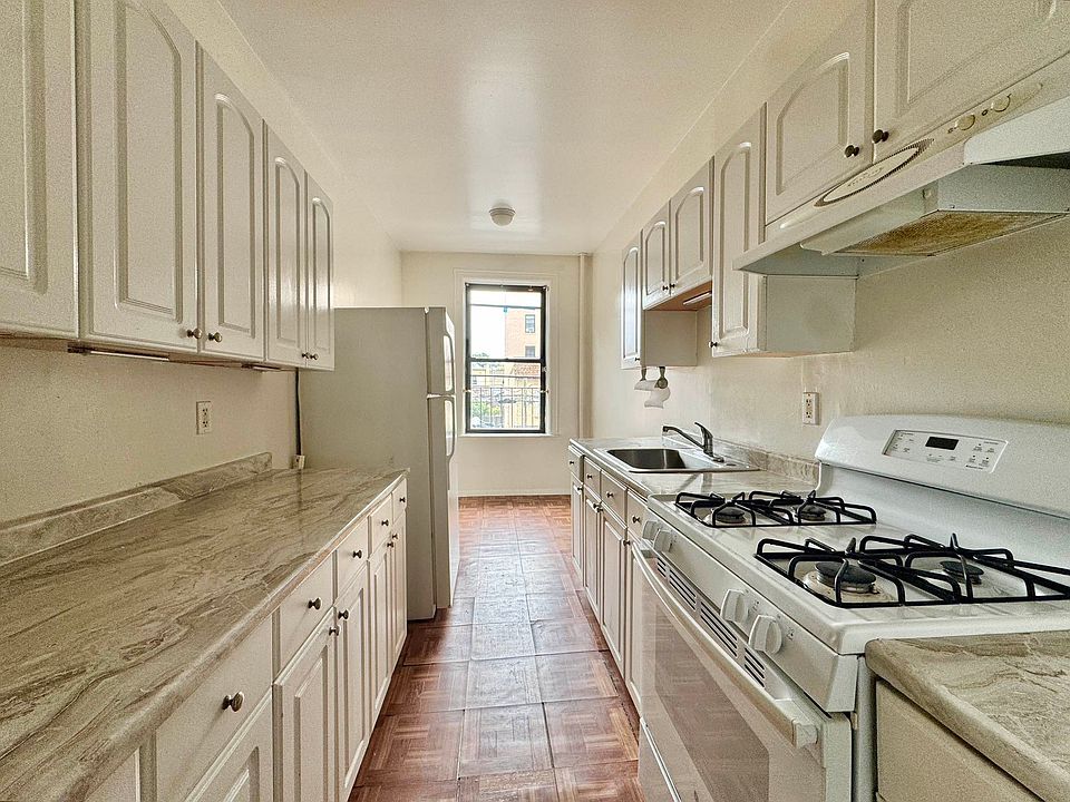 1st image of 23-52 33rd St #B3