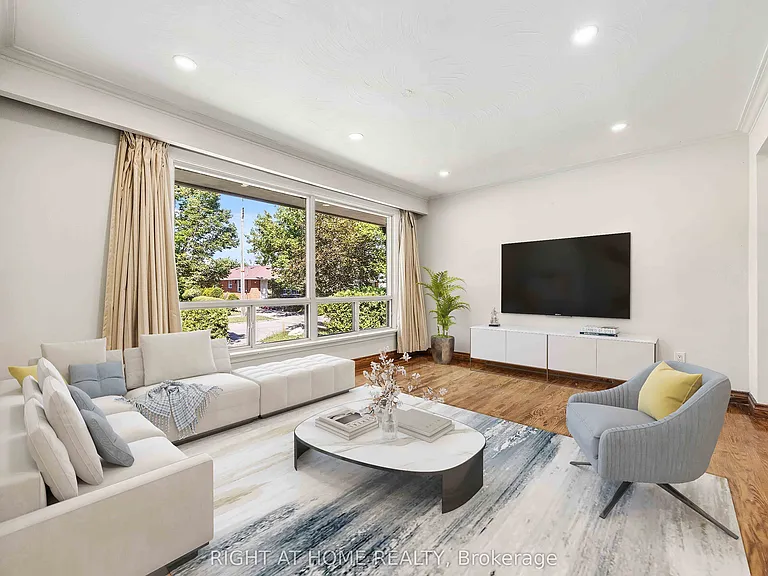 1 Mozart Ave — Photo 7