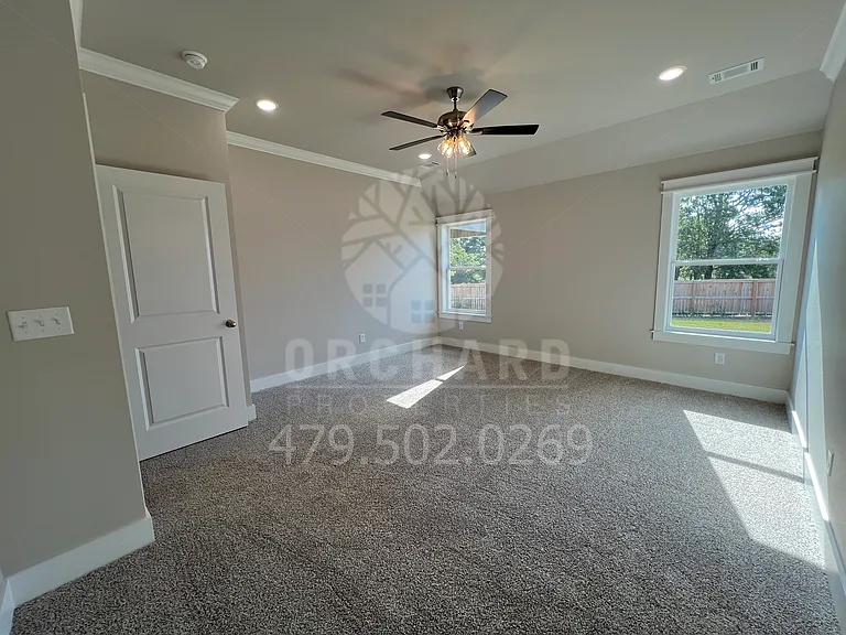 1052 Silver Birch St — Photo 9
