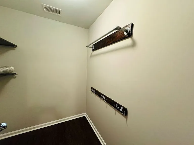 651 Hogan Dr — Photo 15
