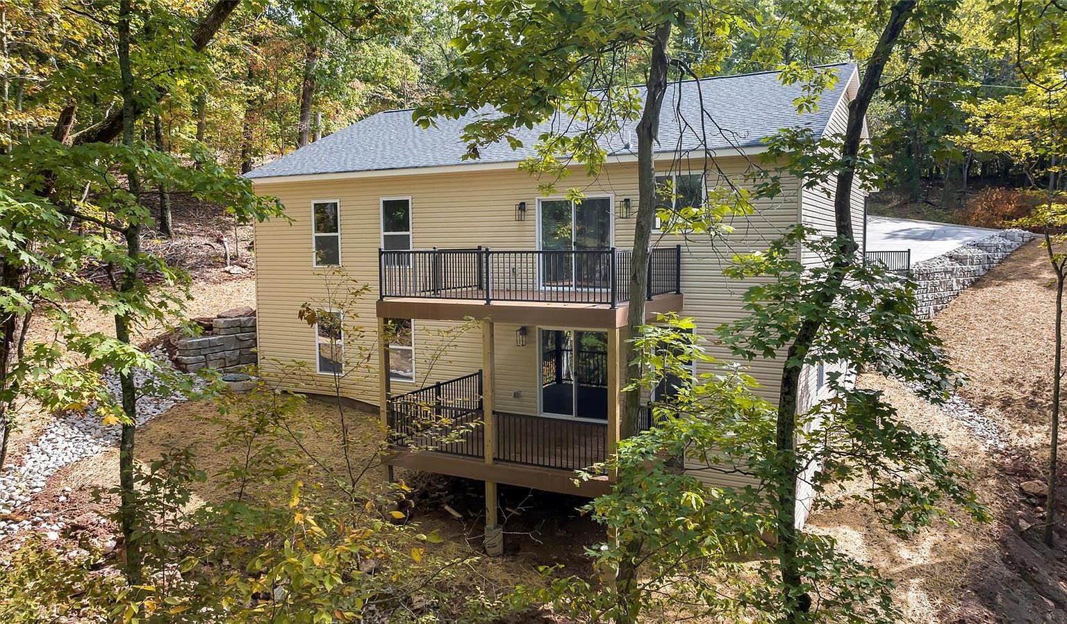 1054 Lancaster Way, Lake Sherwood, MO 63357 Zillow