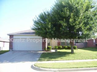 916 Kendall Dr, Arlington, TX 76001