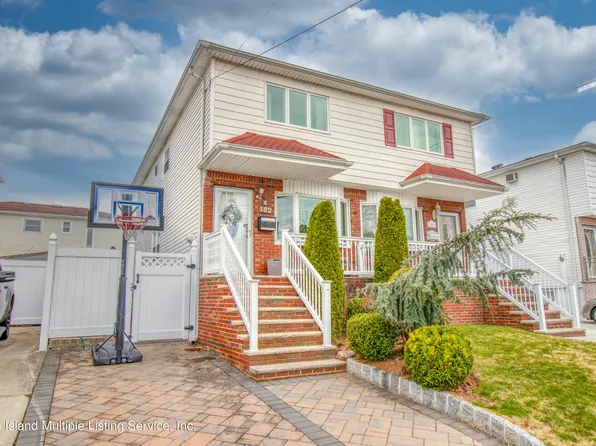 162 Spratt Ave, Staten Island, NY 10306