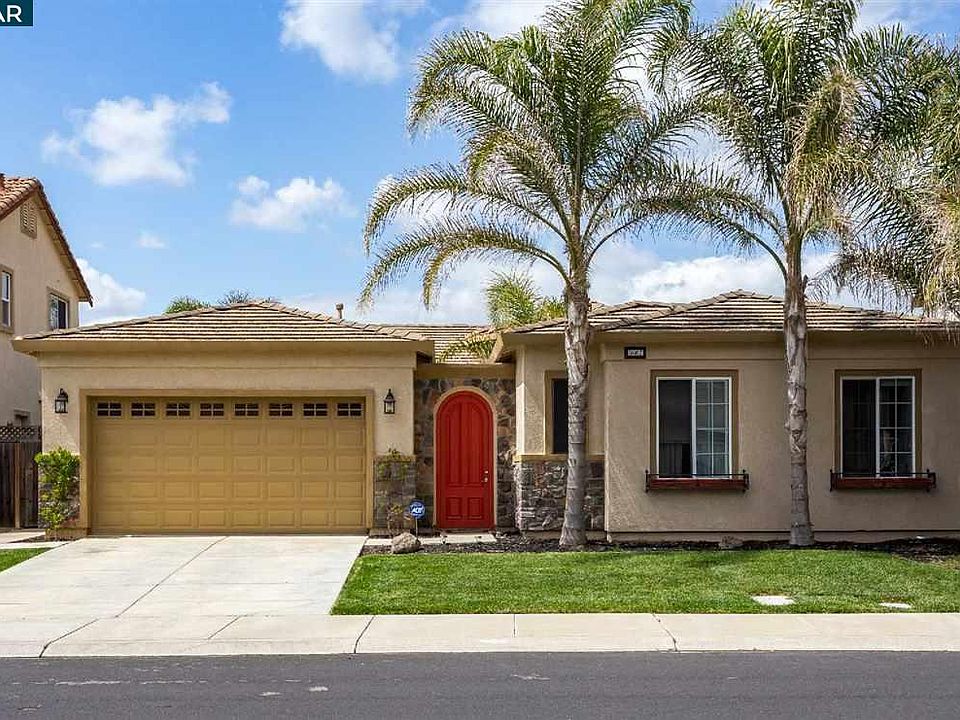1st image of 5667 Arcadia Cir