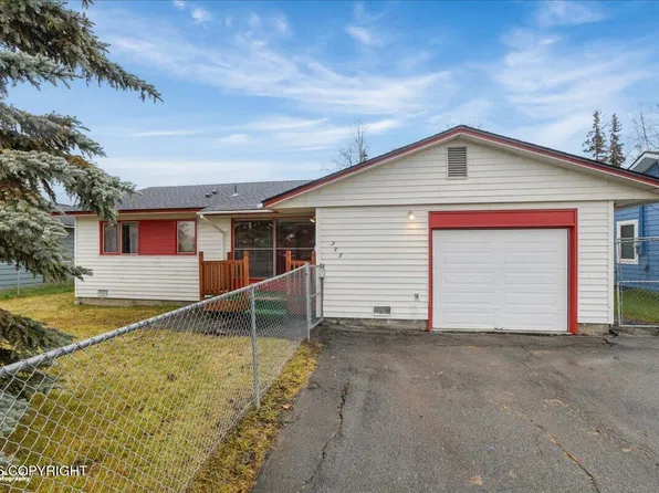 355 Pine St, Anchorage, AK 99508