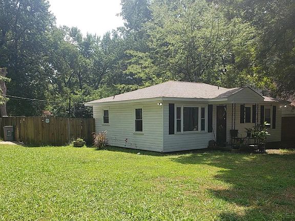 4th image of 2724 Chatsworth St