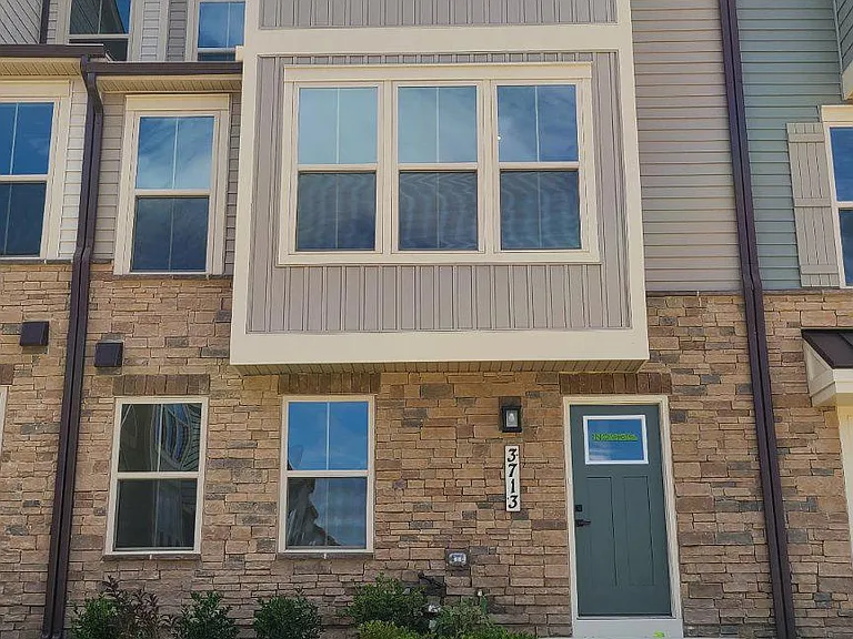 3713 Stone Barn Dr — Photo 1