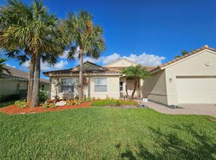 743 SW 190th Ave, Hollywood, FL 33029