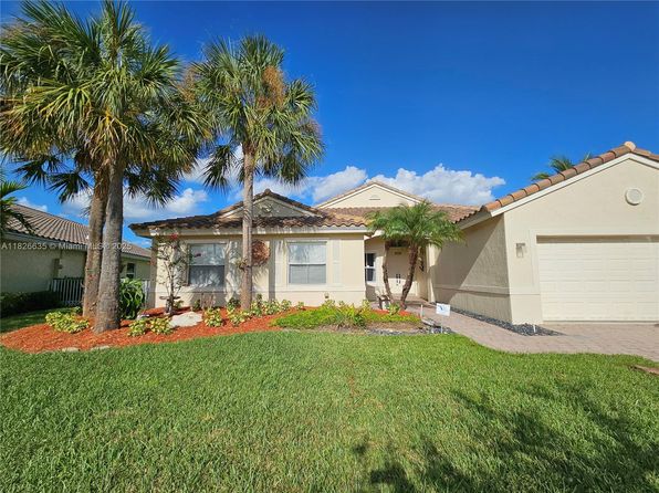 743 SW 190th Ave