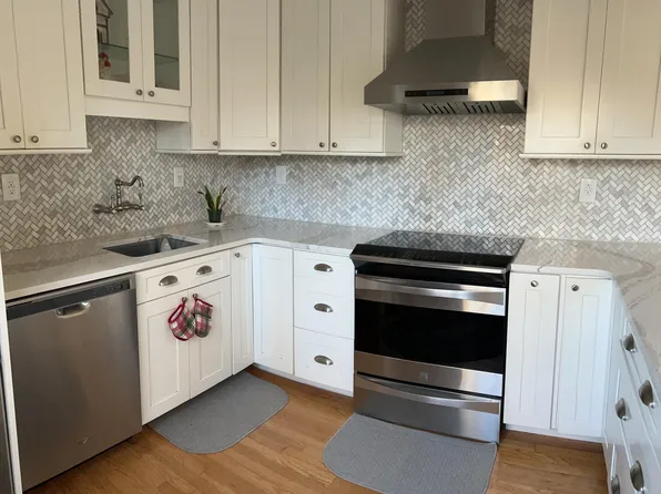 5332 Anchor Ct, Fairfax, VA 22032
