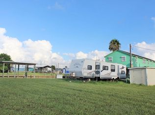 1842 Hall Ave, Bay City, TX 77414