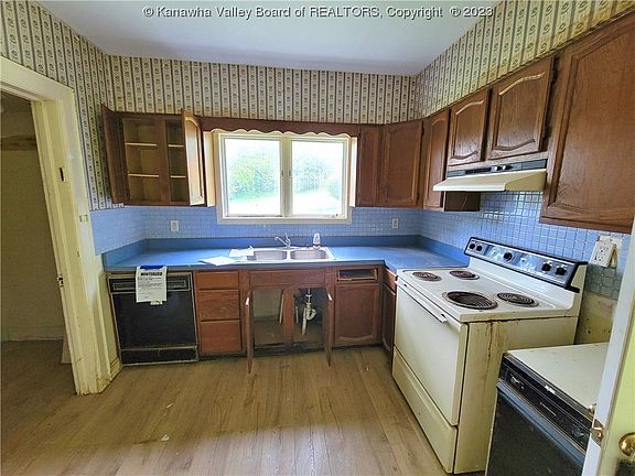 4th image of 4605 Sissonville Dr