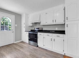 30 Dowd Ave, Canton, CT 06019