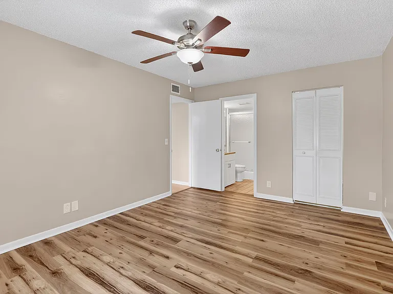624 Sea Pine Way #B3 — Photo 25