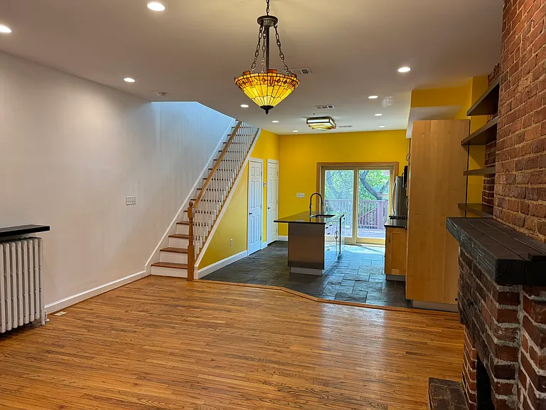 52 R St NW #A — Photo 3