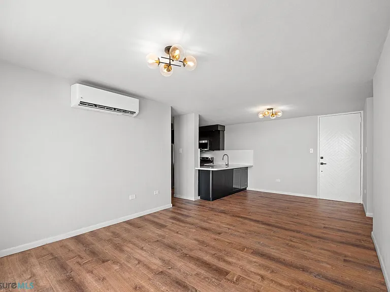 355 Calle Galileo #11L — Photo 15