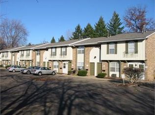 2041 Wilmich Dr, Akron, OH 44319