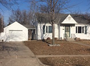 848 E 11th St, Fremont, NE 68025