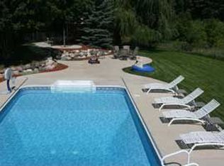 971 Stony Point Rd, Eagan, MN 55123