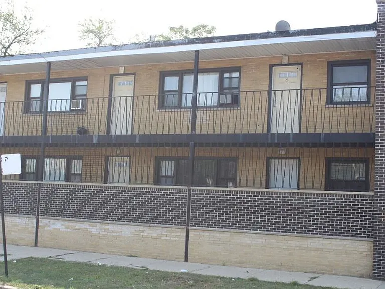7642 Exchange Condo Assocation #27642-S — Photo 1