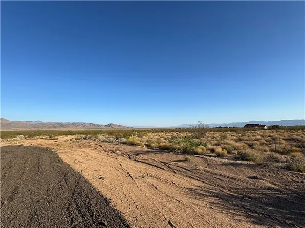 6903 E Concho Pl, Kingman, AZ 86401