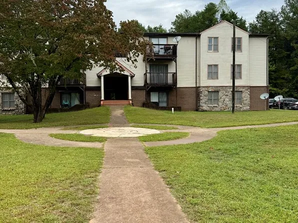 215 Seminole Trl, Danville, VA 24540