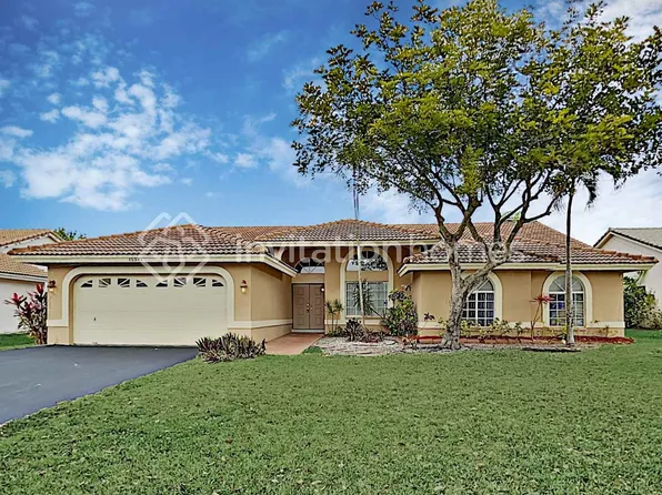 10347 NW 50th Ct, Pompano Beach, FL 33076