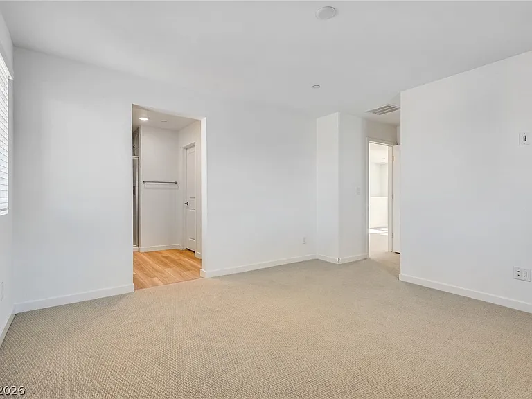 10733 Rhinehill Ave — Photo 8