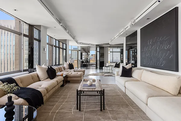 188 East 64th Street 3902/3903 in Lenox Hill, Manhattan