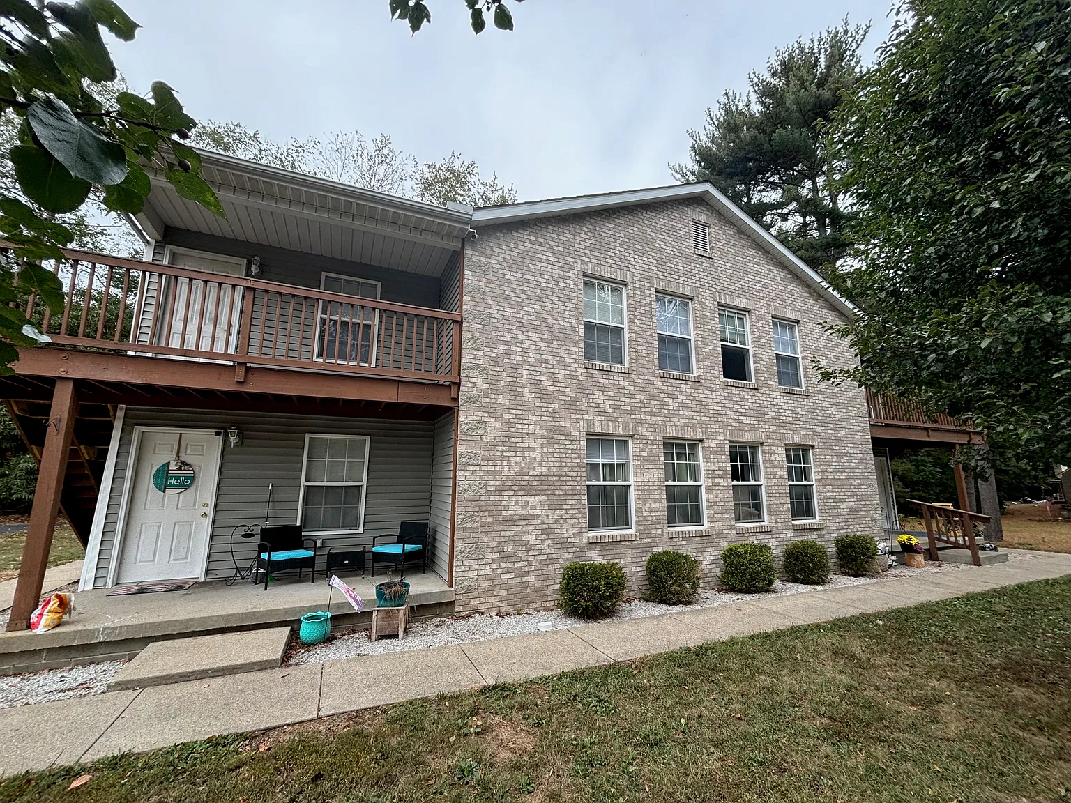 2 bed, 945 sqft, $850 — Photo 1